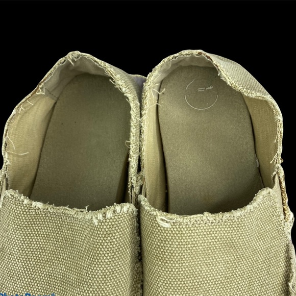 Men’s size 8 Canvas Crocs - Picture 5 of 5